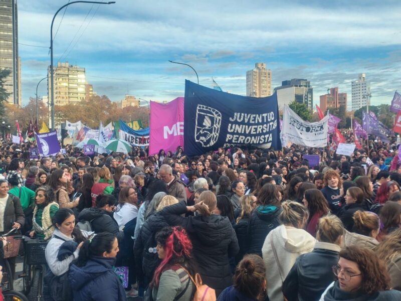 La movilización terminó en Plaza Moreno